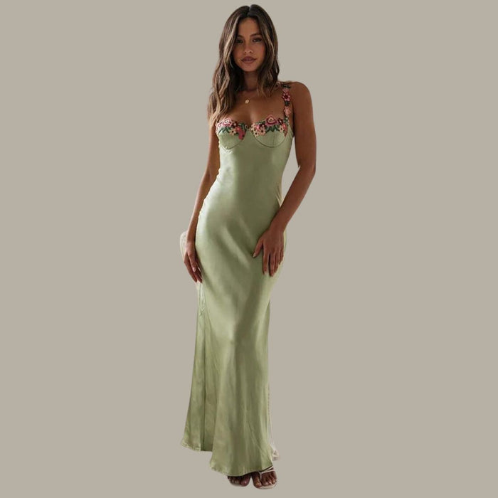 Elegant Embroidered Wedding Guest Dress with Boat Neckline and Flattering Silhouette for Formal Events-6