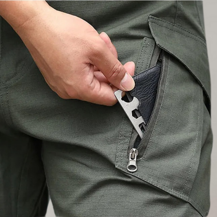 Flexible men's tactical cargo pants – breathable stretch fabric, for gym and casual wear 2