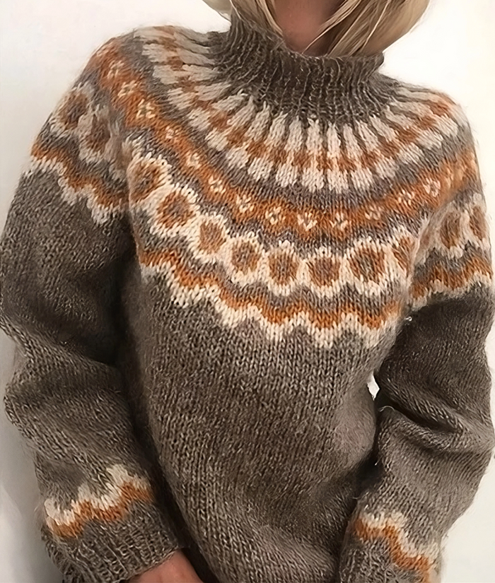 Insulating Women's Turtleneck Sweater - Cozy Wool Winter