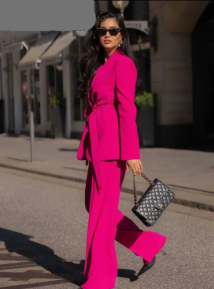 Lightweight women's blazer set – tailored blazer & pants, high-quality fabric, for formal events 4