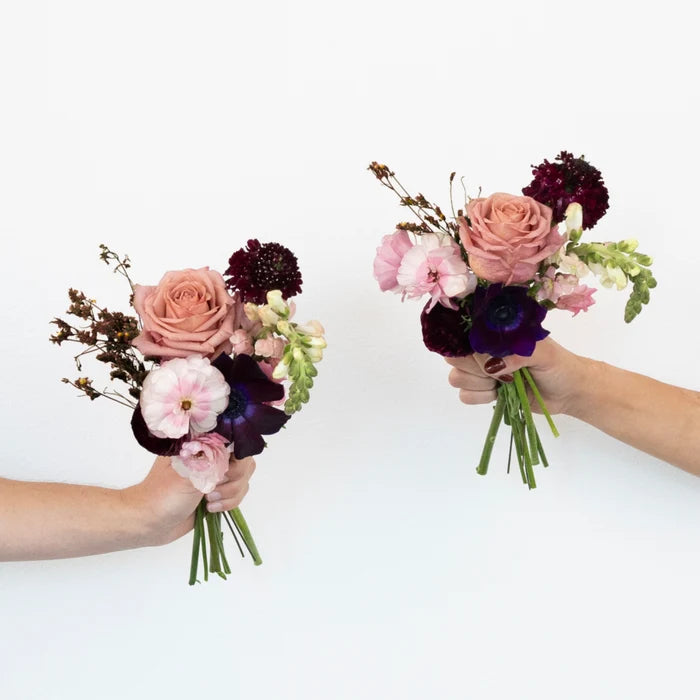 Moody Mauve Bouquet Bar Flower Kit Vase - Image