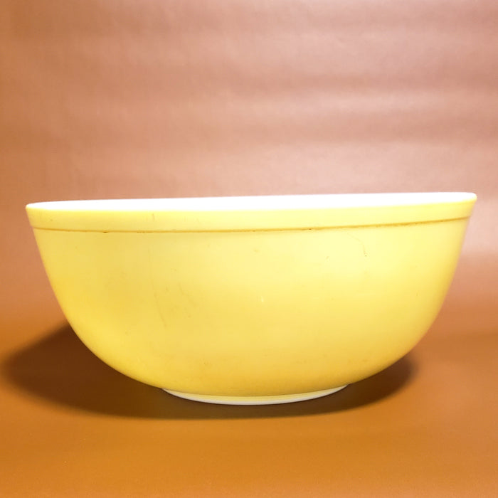 PYREX 10 1/2" Primary Yellow 4 Quart Mixing Bowl #404 c. 1950's