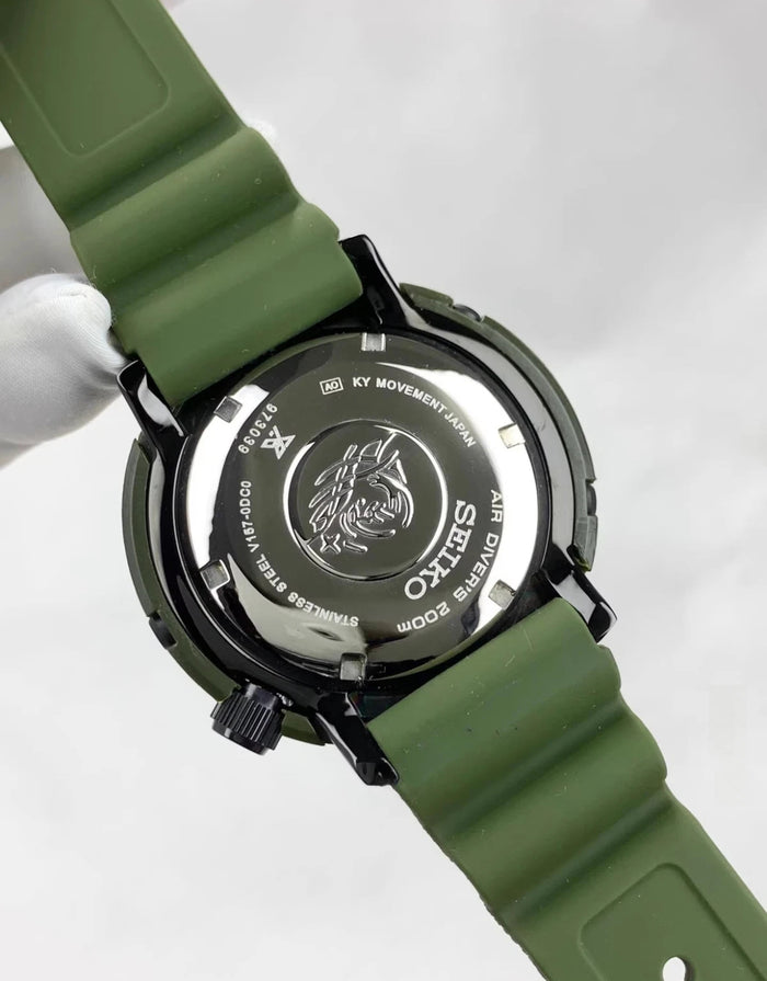 SEIKO PROSPEX Diving Solar SNE535P1 Green Khaki Silicone Strap 200M Waterproof Watch